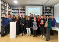«Ты в памяти и сердце Сталинград»: сотрудники городской библиотеки провели час памяти для студентов техникума