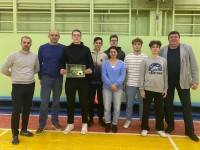 Завершён турнир по мини-футболу на переходящий кубок директора