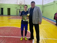 Завершён турнир по мини-футболу на переходящий кубок директора