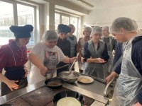 Мастер-класс по выпечке блинов Мастер-класс по выпечке блинов