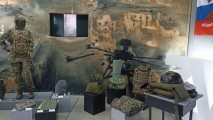 Встреча с героем: студенты группы 158‑ТМ на выставке памяти Героям СВО Встреча с героем: студенты группы 158‑ТМ на выставке памяти Героям СВО